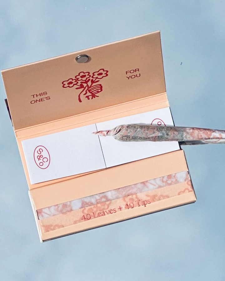 Pink Floral Rolling Papers