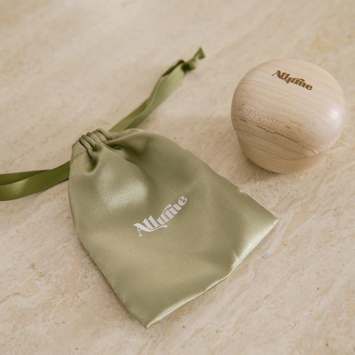 allume shroomie grinder with satin pouch